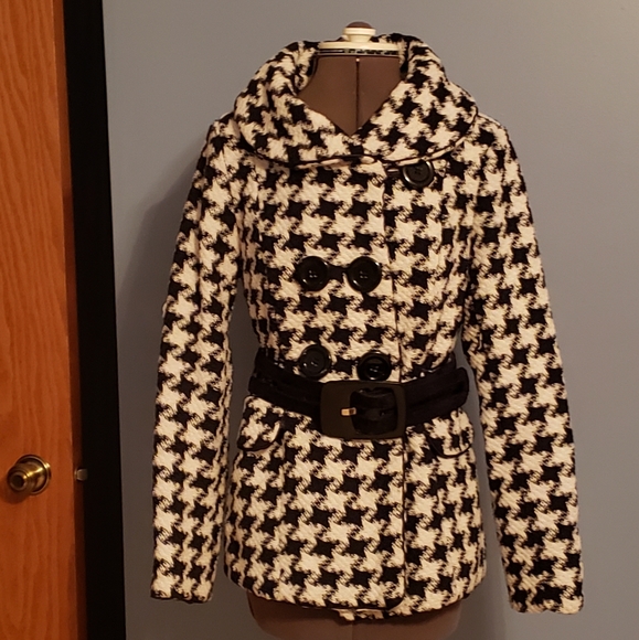 Ladies medium Houndstooth coat - Picture 2 of 3